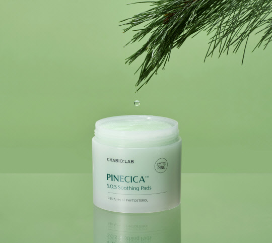 차바이오F&C 차바이오랩의 신제품 '소나무 S.O.S 수딩 패드'. <차바이오그룹 제공>